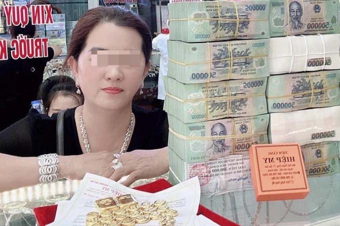 Trúng 5 vé số độc đắc, người phụ nữ chi ngay 2,4 tỷ đồng mua vàng-1