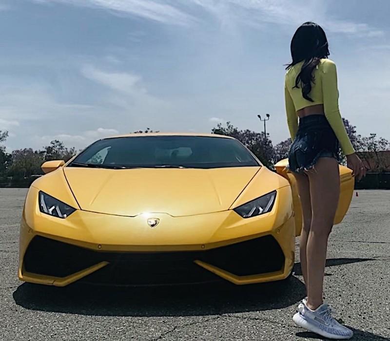 Chân Dung Hot Girl Jessi Lương Lái Siêu Xe Lamborghini | Tin Tức Online