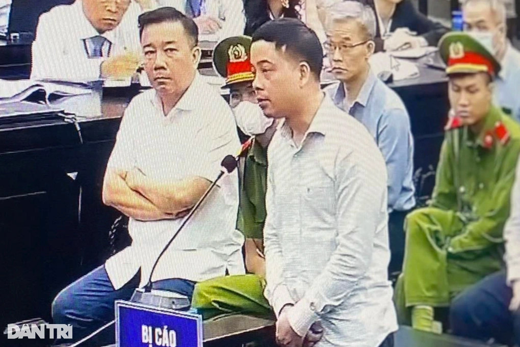 Xét xử đại án chuyến bay giải cứu: Kẻ bật khóc, người run rẩy-3