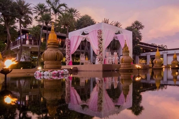 Đám cưới biến thành đám tang sau màn vui đùa của chú rể với bè bạn-1