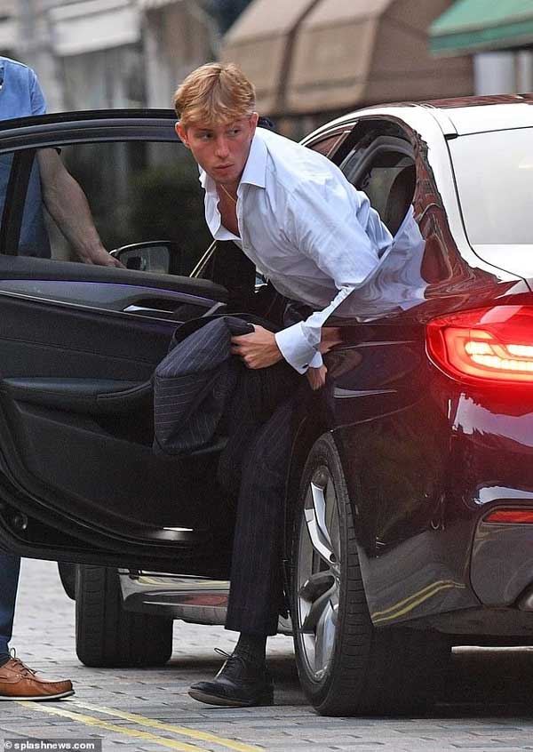 Chân dung bạn gái hơn 13 tuổi của Hoàng tử Hy Lạp điển trai: Xuất thân trâm anh thế phiệt, cùng em gái trở thành cặp siêu mẫu đình đám nhất thế giới-1