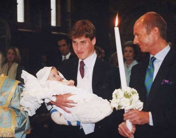 Chân dung bạn gái hơn 13 tuổi của Hoàng tử Hy Lạp điển trai: Xuất thân trâm anh thế phiệt, cùng em gái trở thành cặp siêu mẫu đình đám nhất thế giới-10