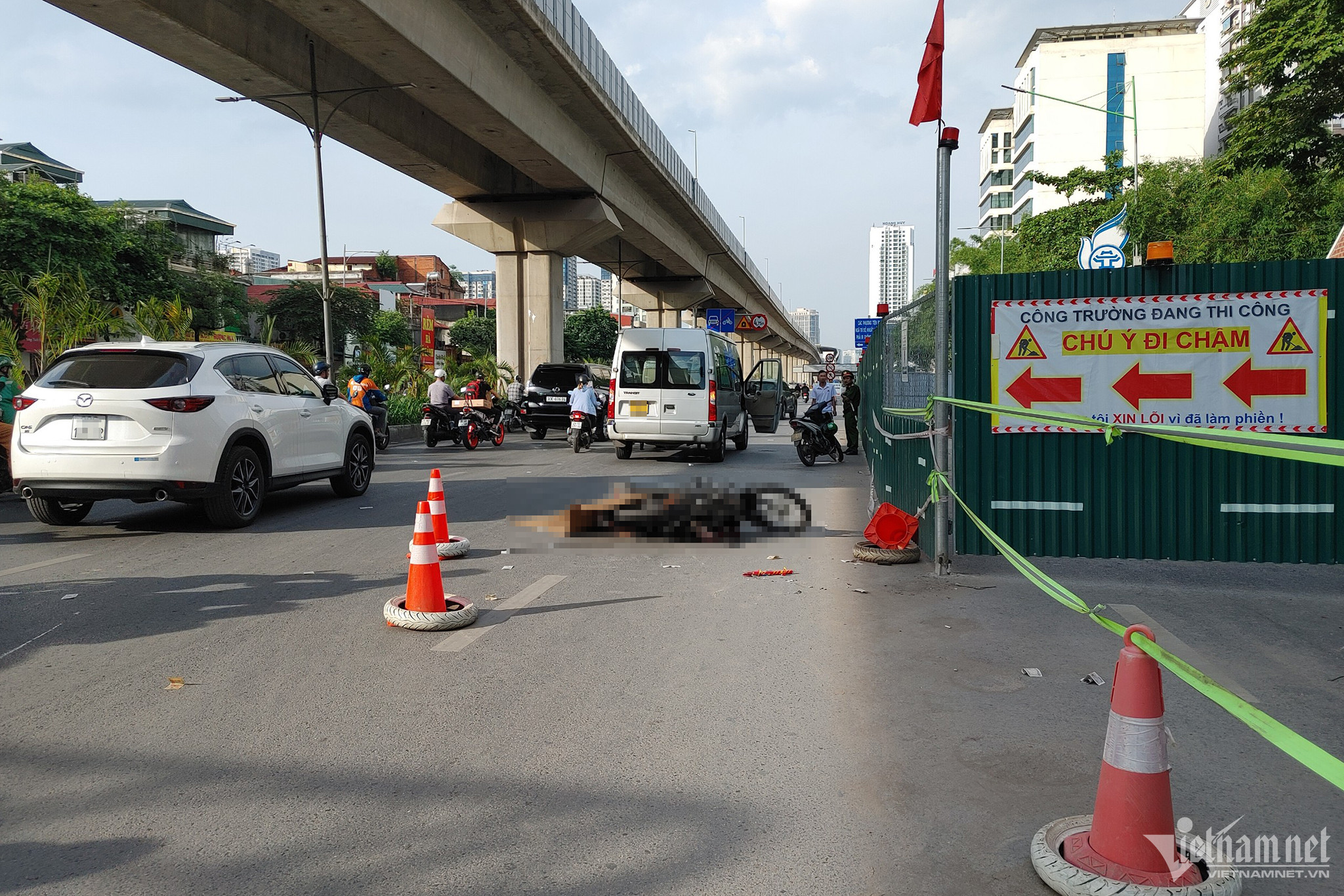 Tai nạn giao thông khiến 1 người tử vong, đường Nguyễn Trãi ùn tắc kéo dài-1