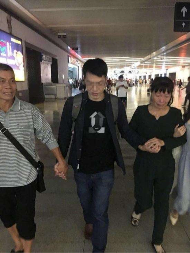 Bi kịch thủ khoa đại học nhưng không xin được việc, biến mất suốt 9 năm-2