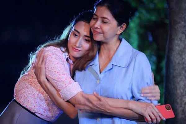 Mẹ chồng đột ngột đến nhà và cho vợ chồng tôi 300 triệu-1