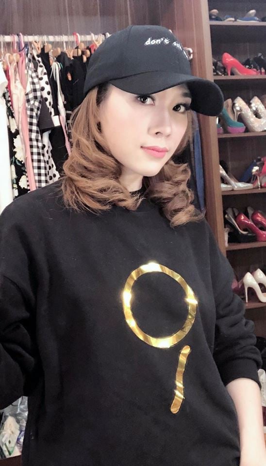 Cơ ngơi đi mỏi chân không hết của nữ ca sĩ vừa gây bão với nhan sắc không tuổi, lọt top tìm kiếm Google chỉ sau một đêm-23