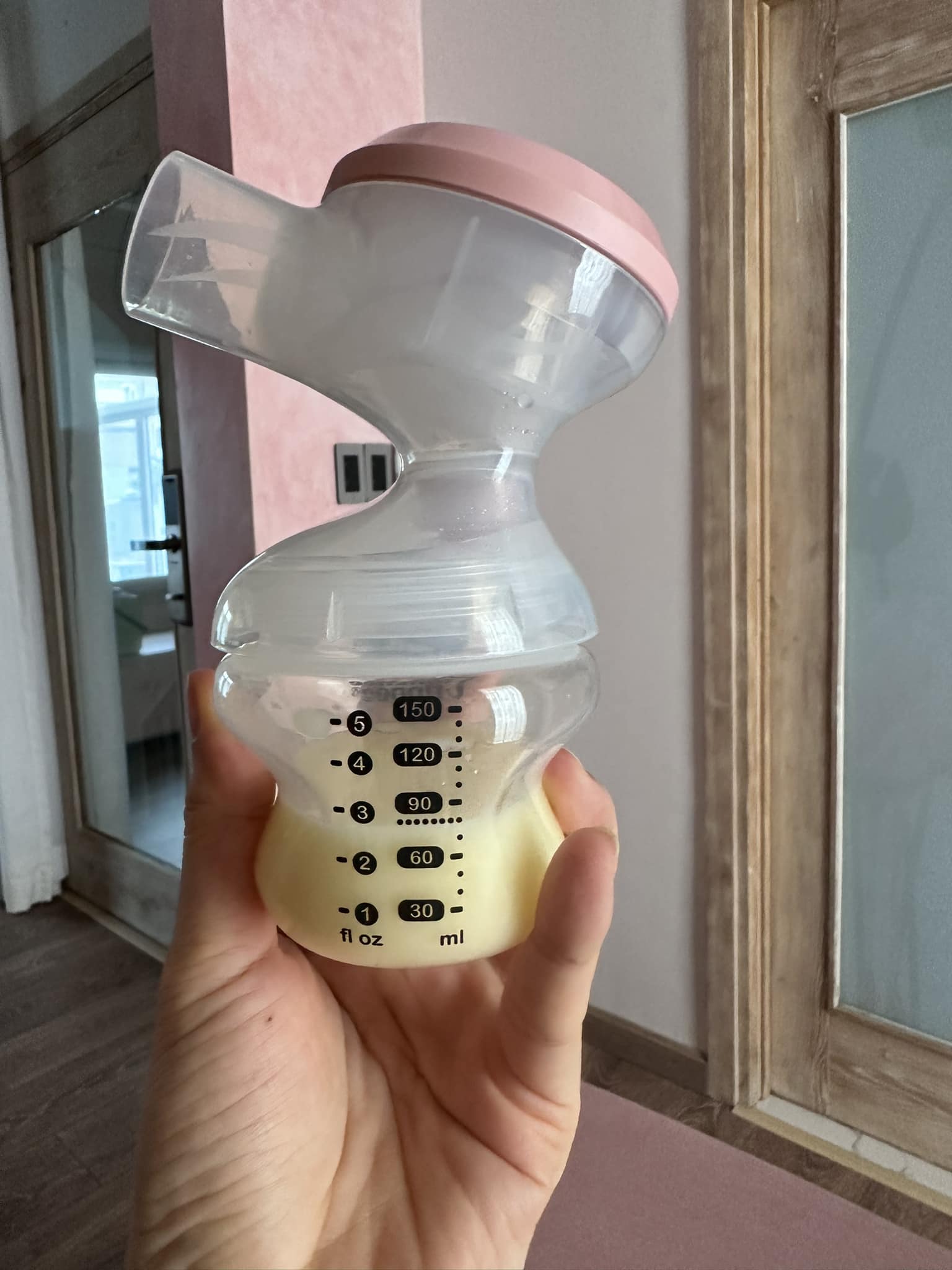 Phương Trinh Jolie than mệt vì hút sữa cho con liên tục bất kể ngày đêm trong thời gian ở cữ-2