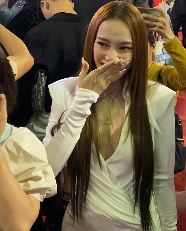 Nhã Phương lộ diện khác lạ khi mang thai lần 2, nhan sắc mẹ bầu gây xuýt xoa-3