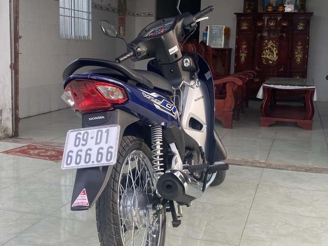 Xe máy biển ngũ quý 666.66 bán giá khủng 235 triệu đồng-1