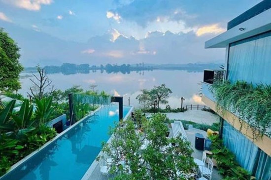 Giảm giá cực gắt, homestay ven đô sang chảnh vẫn 'đói' khách thuê