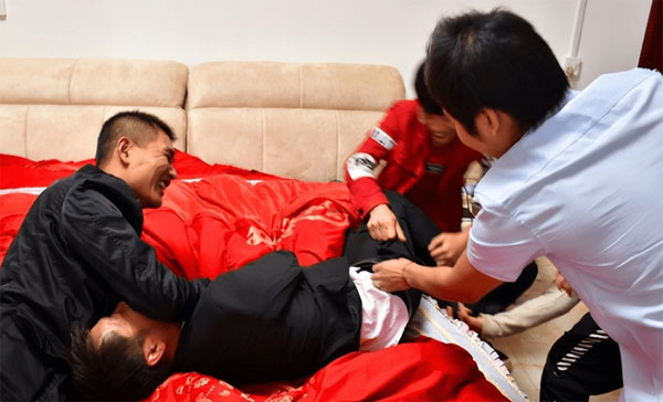 Hỷ sự hóa tang sự: Chú rể 24 tuổi qua đời trong tức tưởi vì một tập tục đám cưới-8