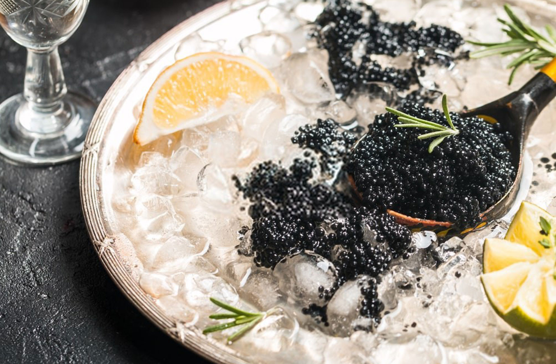 Hạt ngọc trai của biển: Từ thức ăn cho lợn thành món xa xỉ bậc nhất-2