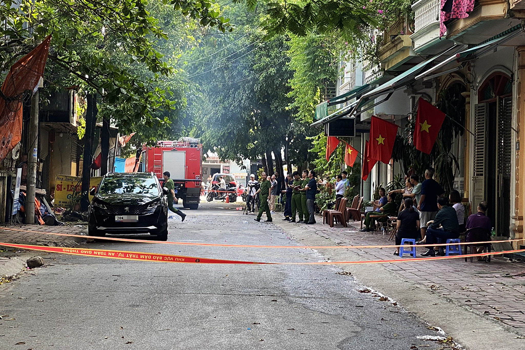 Hiện trường vụ cháy nhà tại Hòa Bình khiến 2 chị em tử vong-1