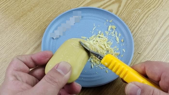 Bỏ khẩu trang vào bồn cầu, cả tháng không cọ rửa cũng chẳng bẩn, không có mùi hôi-2