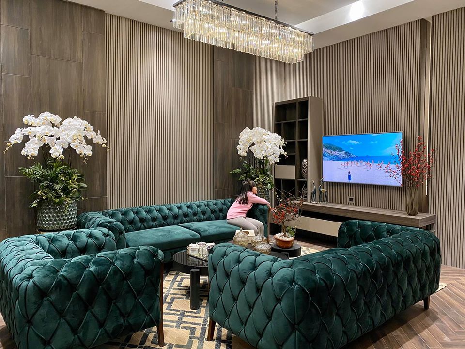 Hằng Túi ly hôn chồng thứ 2, U40 công khai bạn trai thứ 3, sống trong căn hộ lộng lẫy bao người ước ao-8