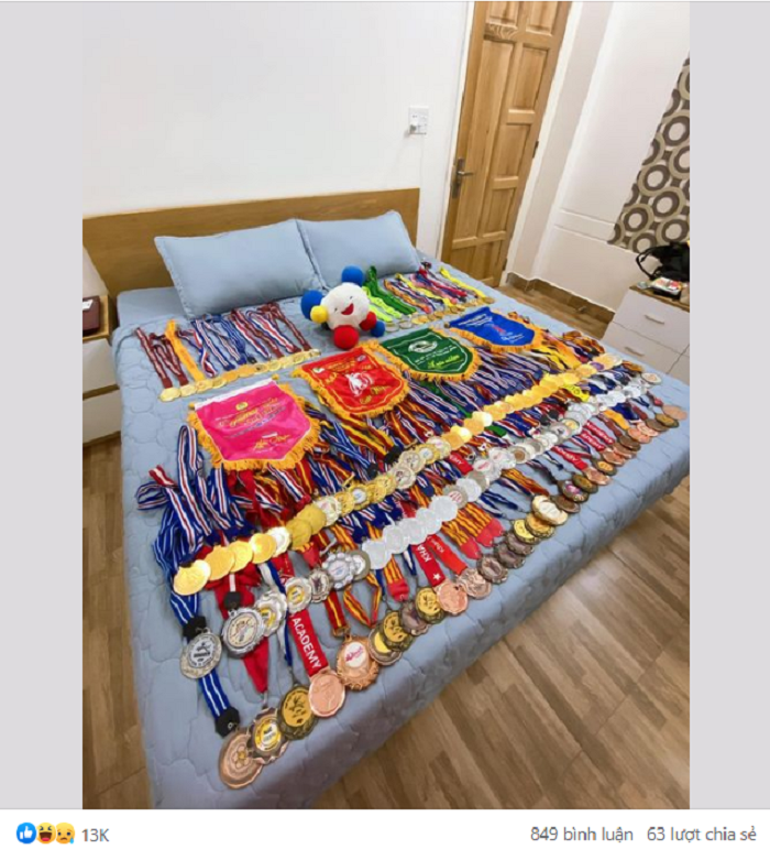 Bạn trẻ rủ nhau đua trào lưu flex khoe thành tích cao, học trường xịn-6