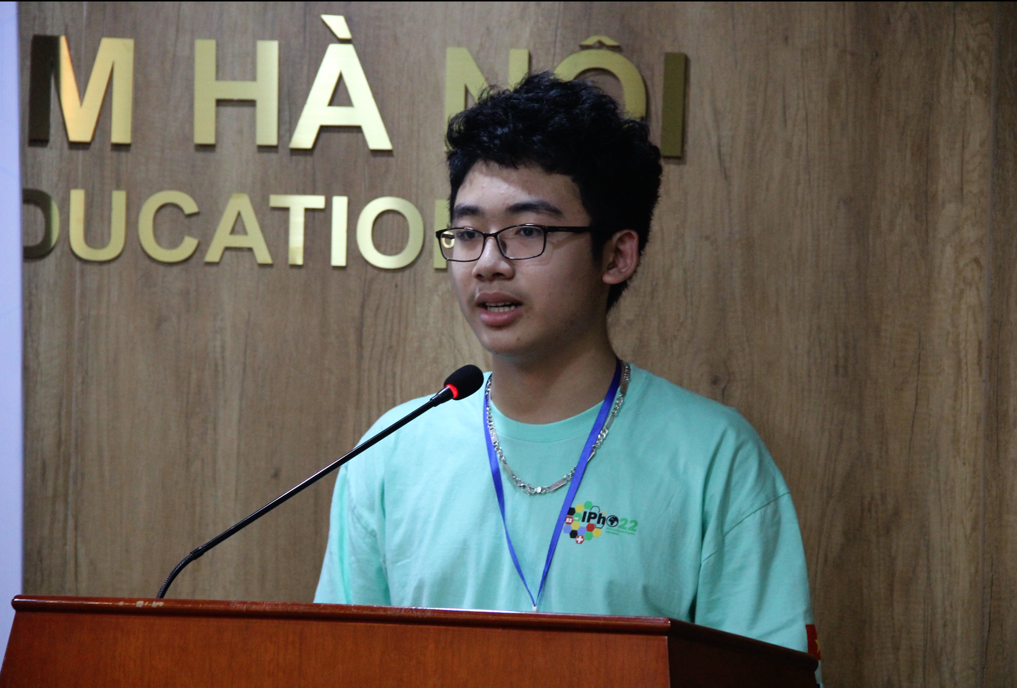 Nam sinh lớp 11 xác lập kỷ lục 2 huy chương vàng Olympic Vật lý quốc tế-1