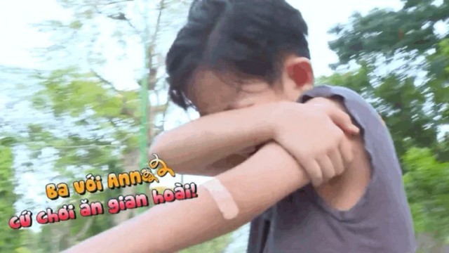 Phan Hiển bất ngờ bị chê trách khi có hành động thiên vị con gái Anna, anh trai Kubi bật khóc nói một câu ai cũng thương-7