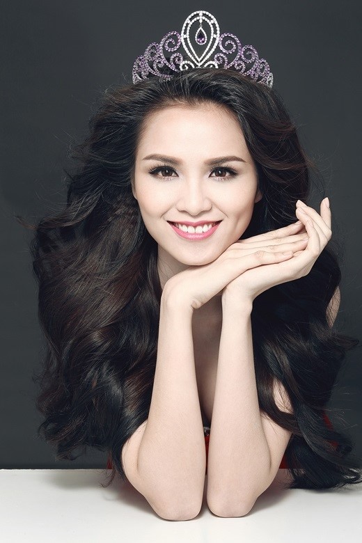 Hoa hậu Việt từng kiếm một tỷ trong 30 phút, gặp bao sóng gió cuộc đời bây giờ ra sao?-1