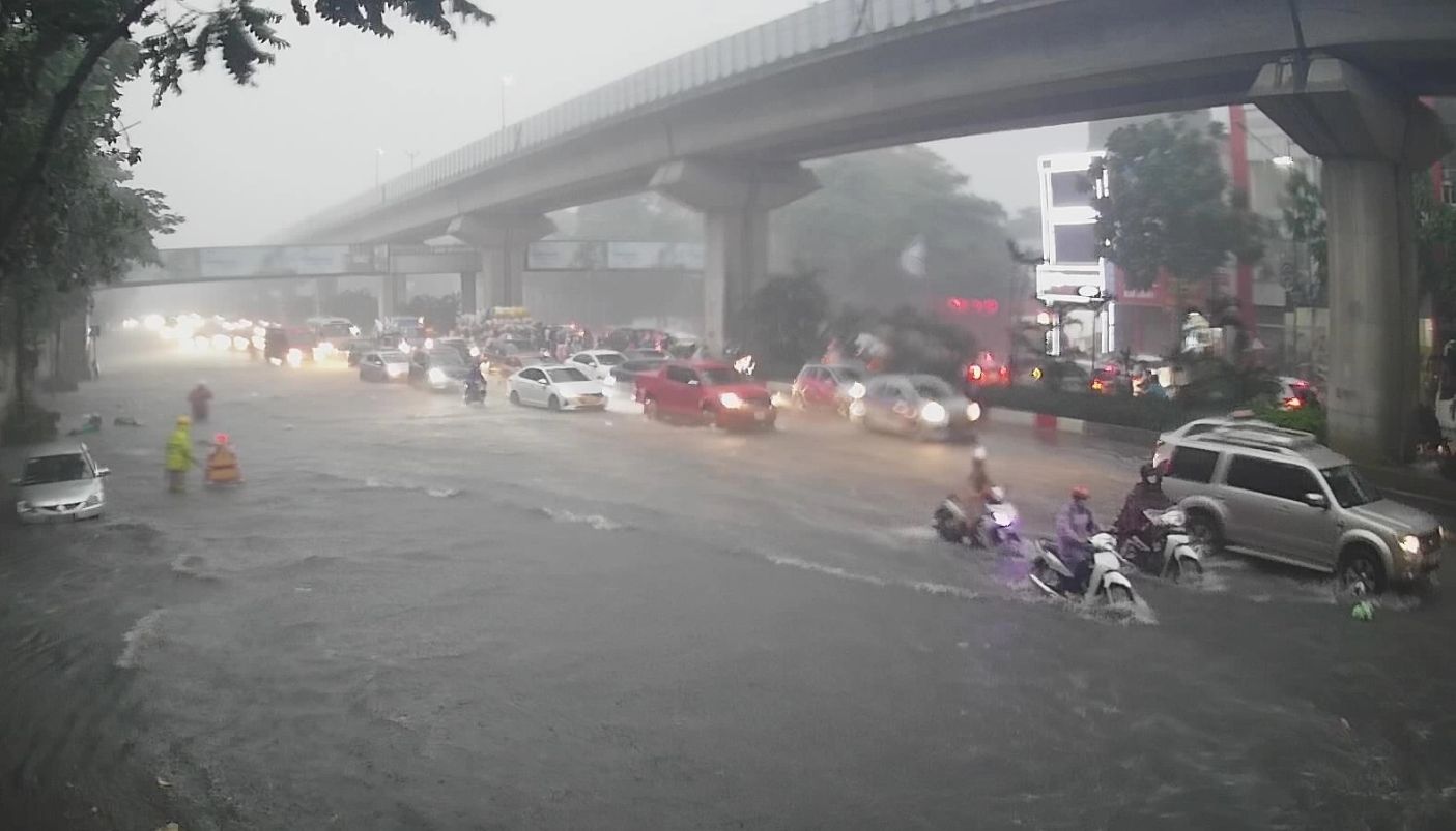 Đợt mưa lớn tại Hà Nội và miền Bắc do ảnh hưởng bão Talim diễn biến ra sao?-4