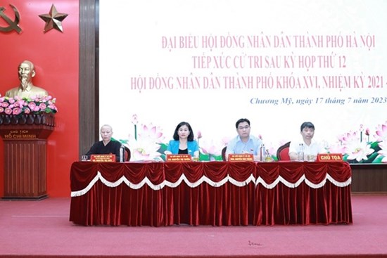 Phó Bí thư Thường trực Thành ủy Nguyễn Thị Tuyến tiếp xúc cử tri huyện Chương Mỹ