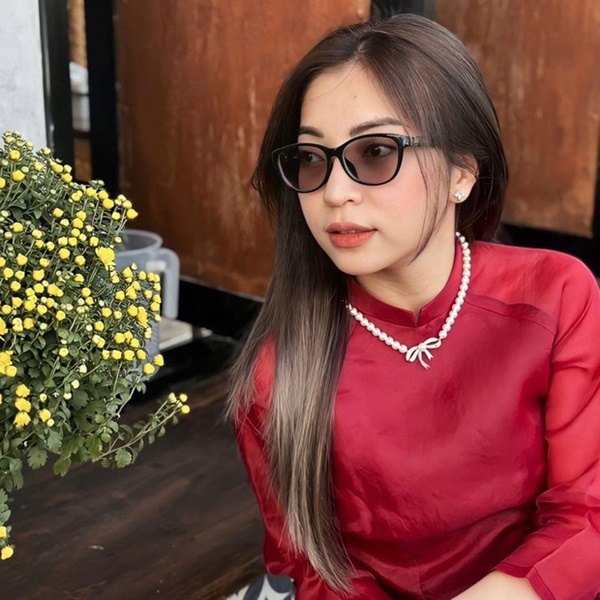 Cuộc sống mới của hot girl Nhật Lê sau 6 năm chia tay Quang Hải, đính hôn thiếu gia-1