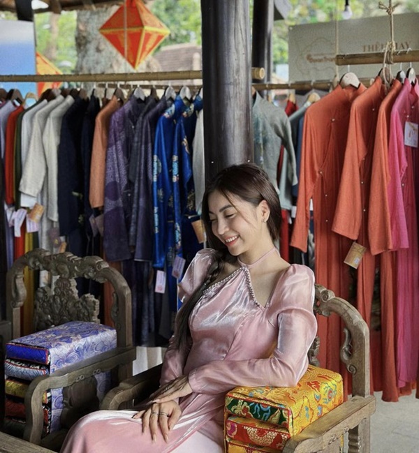 Cuộc sống mới của hot girl Nhật Lê sau 6 năm chia tay Quang Hải, đính hôn thiếu gia-2