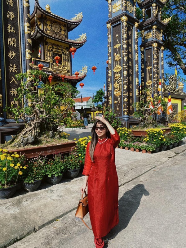 Cuộc sống mới của hot girl Nhật Lê sau 6 năm chia tay Quang Hải, đính hôn thiếu gia-7