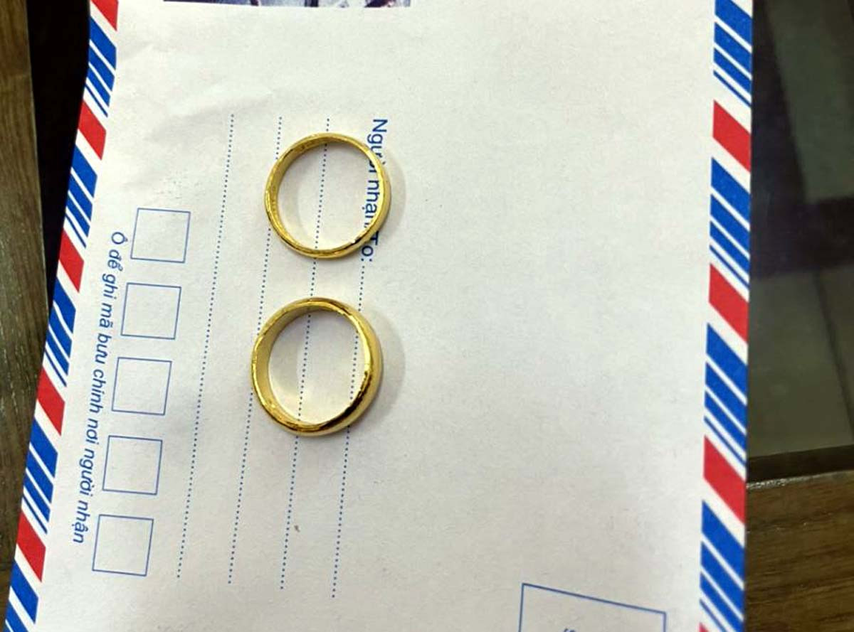 Bắt cô gái mua 3 chỉ vàng với giá hơn 16 nghìn đồng-2