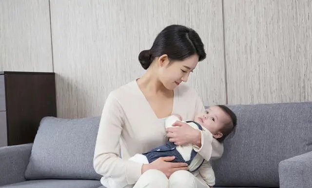 Thói quen giúp bố mẹ nhàn nhưng vô tình cản trở sự phát triển của con-2