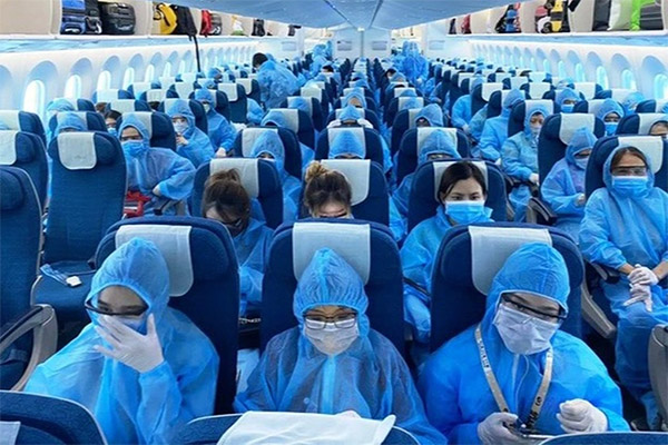 Cựu chuyên viên Vụ Hợp tác quốc tế quay xe, khai chị gái nhận hộ tiền-3