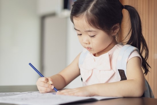 Bí mật đằng sau những đứa trẻ vừa xuất sắc vừa tử tế là những bậc cha mẹ âm thầm làm 7 điều này