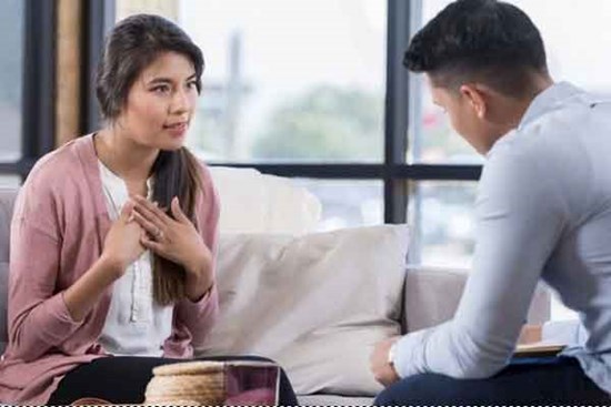 Cả nhà quay lưng khi chồng bệnh, anh mất thì họ đòi quản tiền phúng viếng