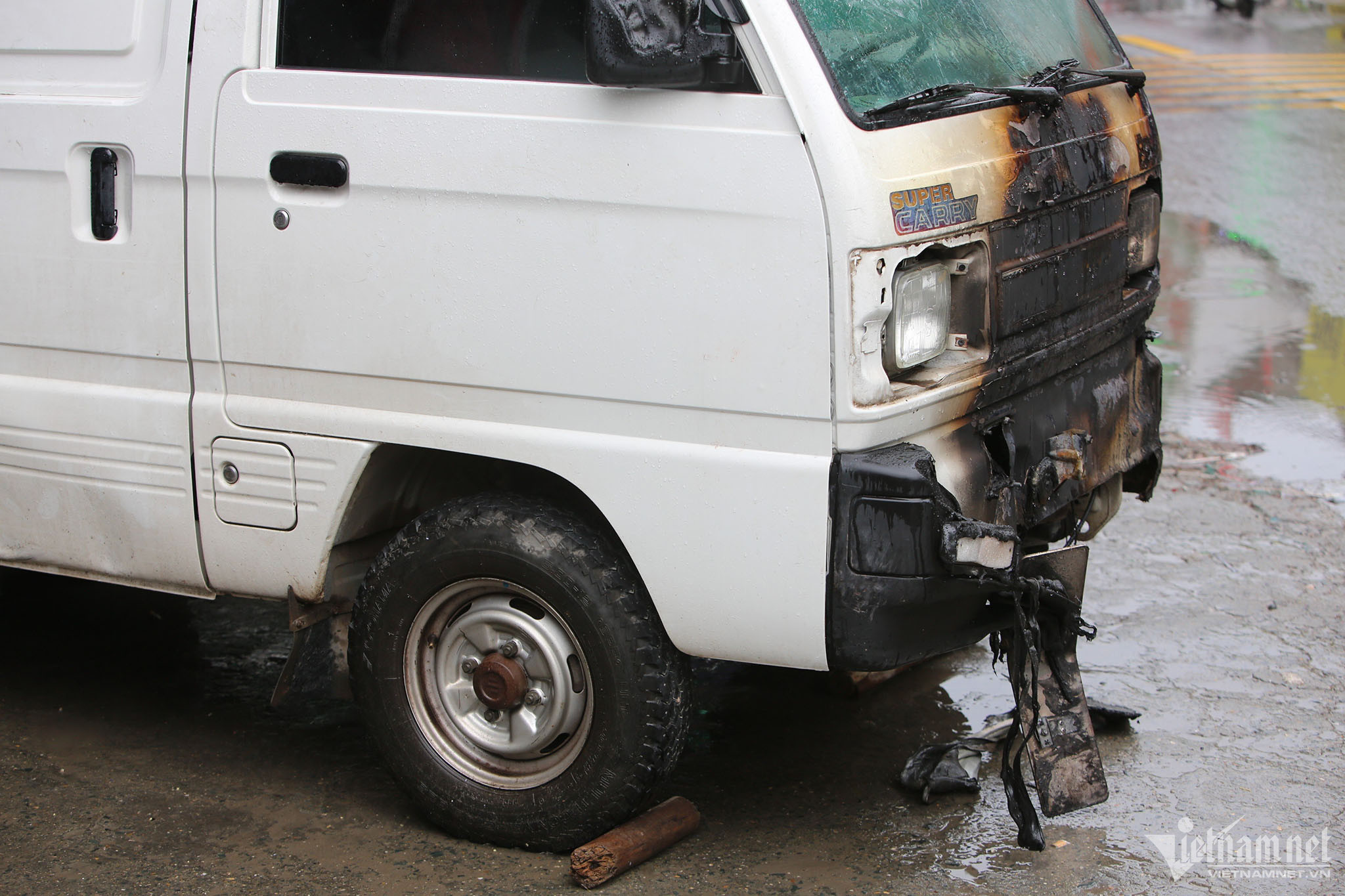 Hiện trường tan hoang của vụ cháy nhà khiến 3 người tử vong ở Hà Nội-8