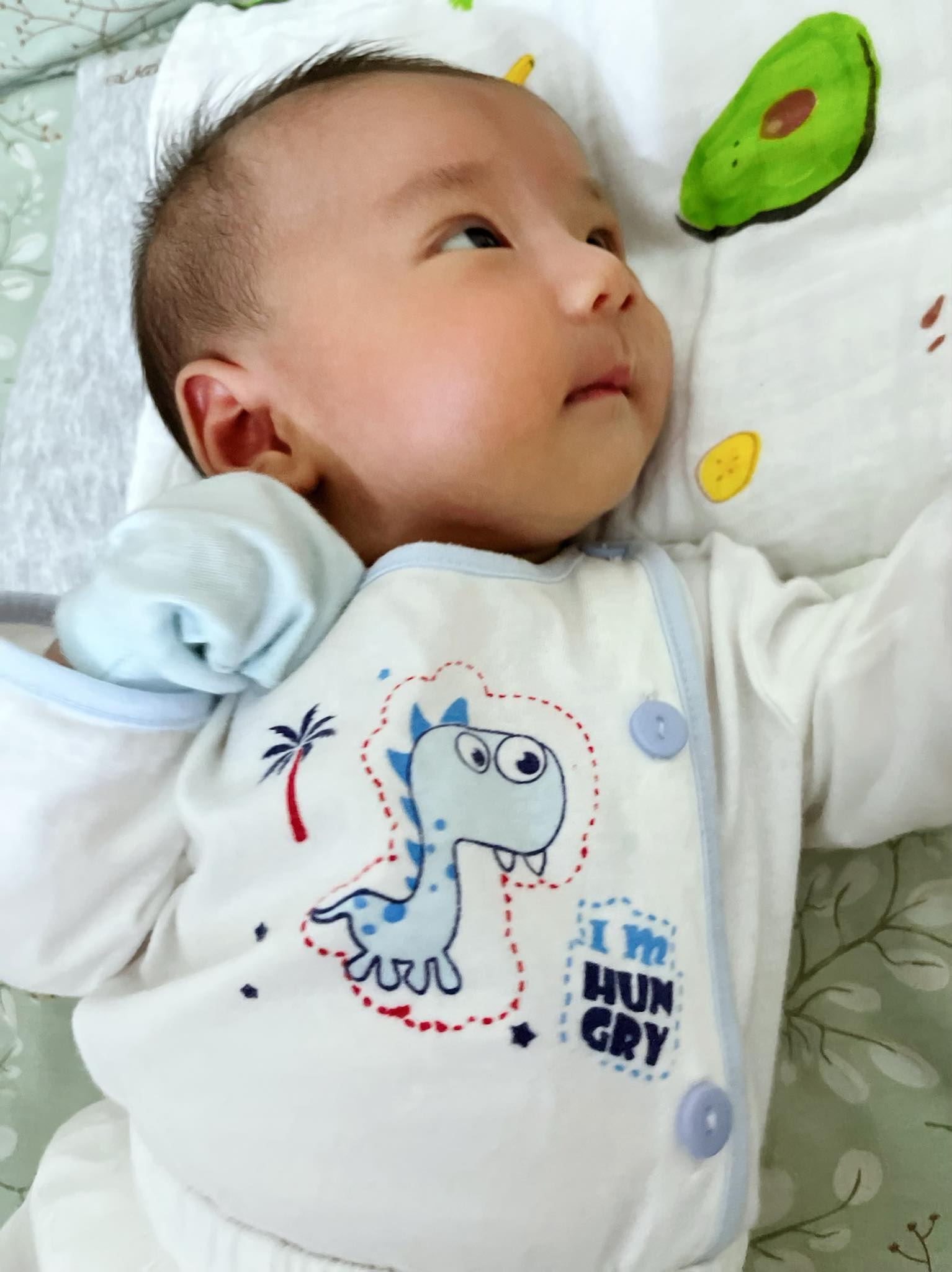 Mẹ GenZ flex một ngày hút 2 lít sữa, 2 tủ chật cứng không còn chỗ để-10