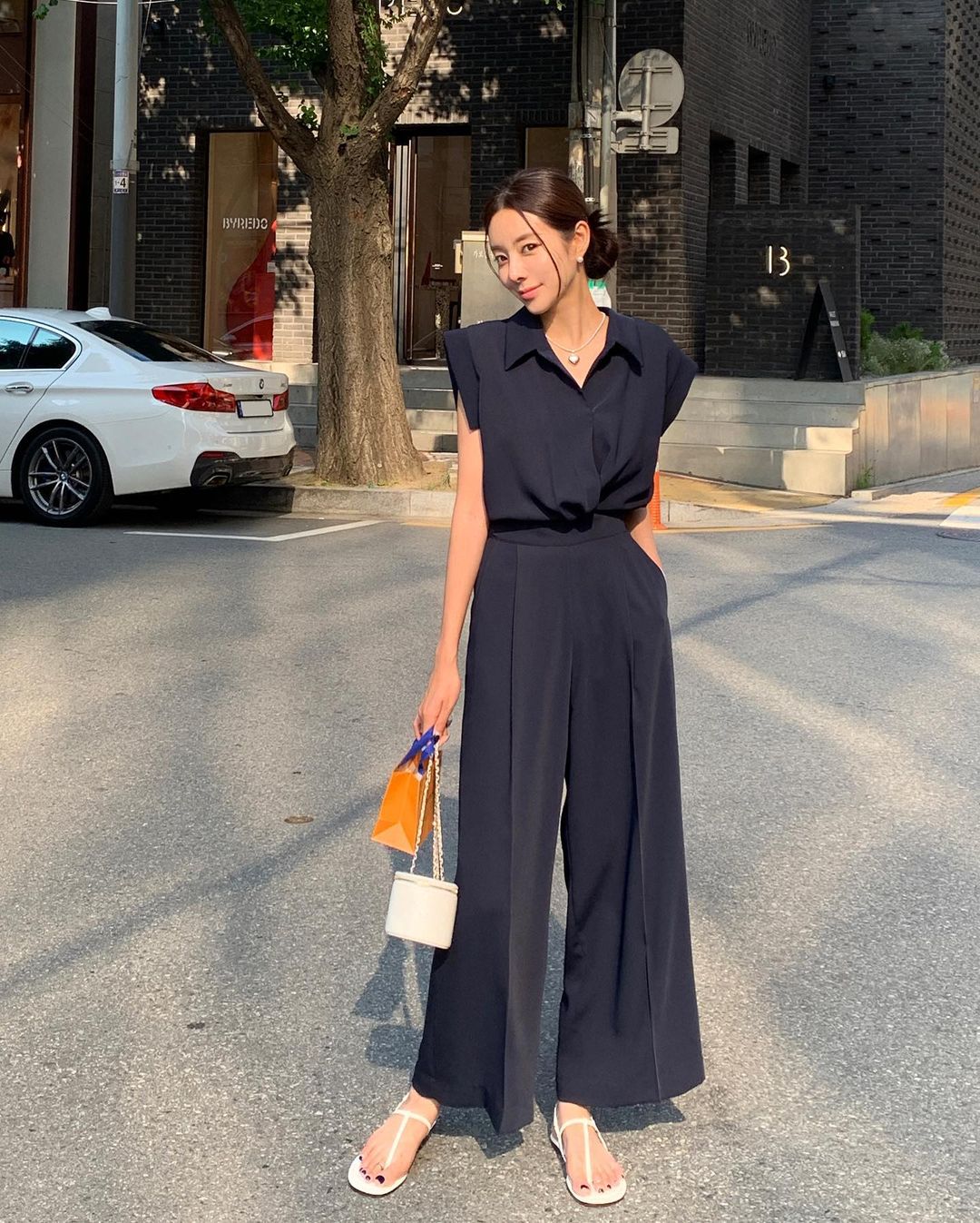 9 lối lên đồ tôn dáng hiệu quả cho nàng công sở lười đi giày cao gót-8