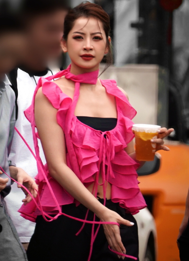 Lộ ảnh chung kết Đạp Gió 2023, vị trí Chi Pu vô tình cho biết kết quả?-1