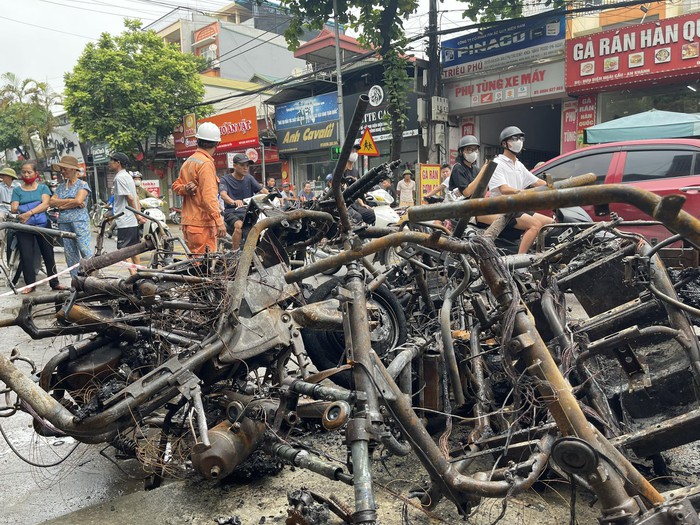 Vụ cháy nhà 3 người tử vong ở Hà Nội: 2 cháu bé sinh đôi may mắn thoát nạn-3