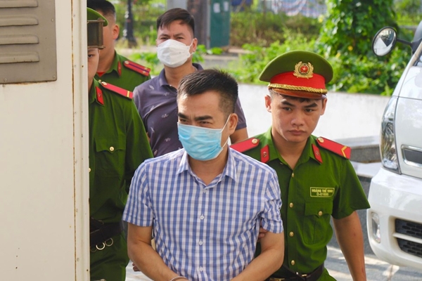 Vụ chuyến bay giải cứu”: Vì sao tòa nghị án kéo dài?-1