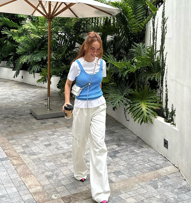 Mỹ nhân Việt diện áo hai dây trẻ trung, tinh tế-5