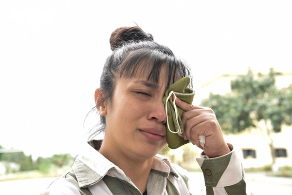 Mâu thuẫn vì chỗ đỗ ô tô, bác sĩ bị hàng xóm đánh tại phòng khám-4