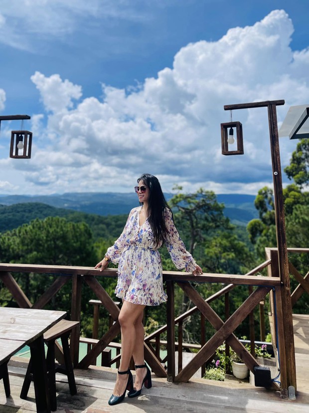 Vợ cũ Shark Bình khoe nhan sắc trẻ trung bên con gái-3