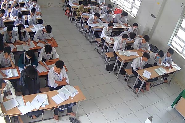 Hiệu trưởng bị kỷ luật trong vụ lộ đề thi vì thương cháu-2