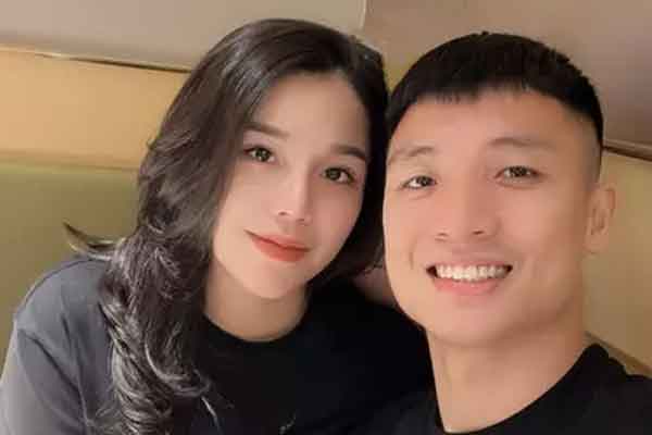 Bùi Tiến Dũng dịu dàng chăm con gái khi Khánh Linh vắng nhà-3