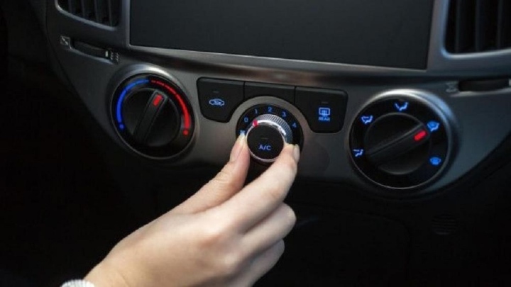 Điều hòa ô tô nên lấy gió trong hay gió ngoài?-1