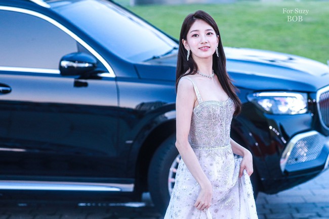 Suzy tập động tác chim cánh cụt để cải thiện vai u thịt bắp-1