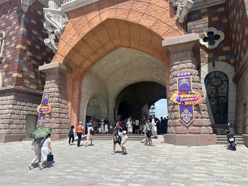 Hàng ngàn du khách đến Vinpearl Nha Trang ‘quẩy’ cùng thần tượng-4