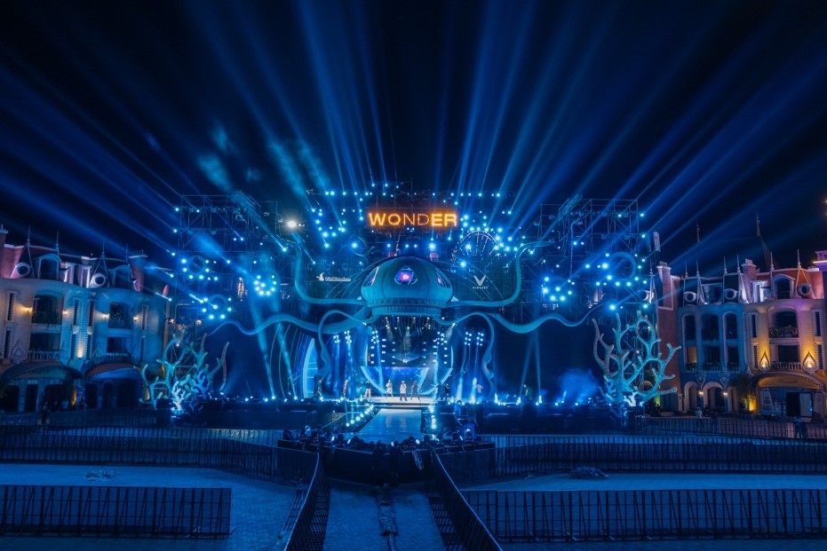 Hàng ngàn du khách đến Vinpearl Nha Trang ‘quẩy’ cùng thần tượng-5