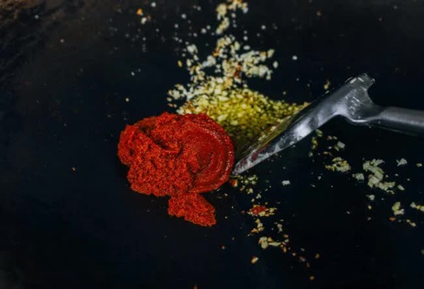 Công thức làm cơm gà cà ri kiểu Thái hấp dẫn, lạ miệng-3