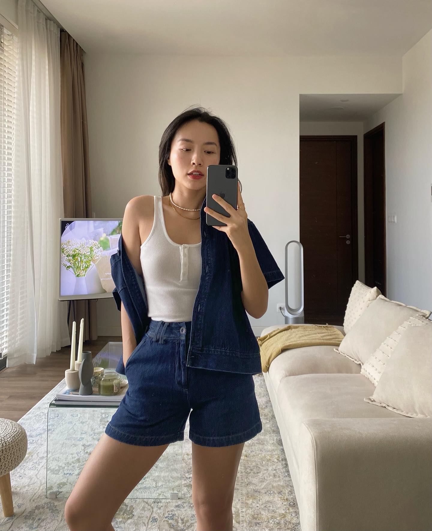 Diện quần short tôn dáng và thanh lịch như blogger Hà Trúc-8